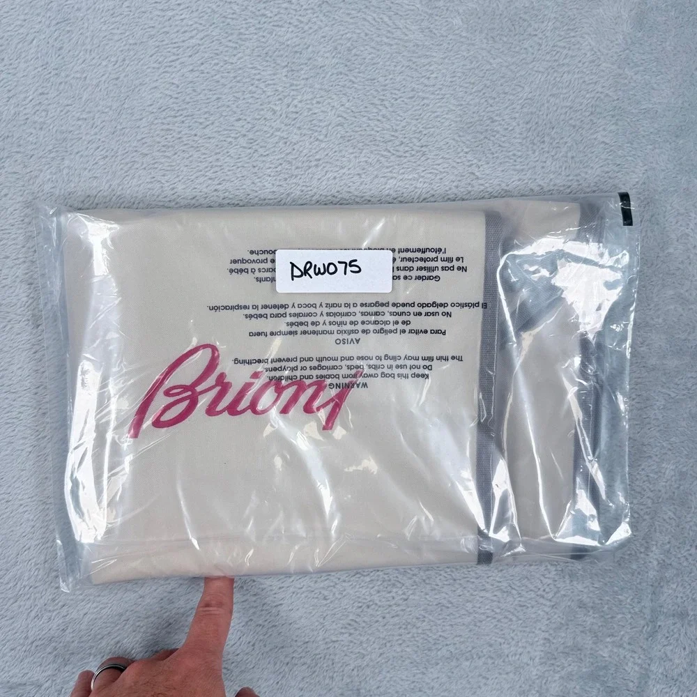 Brioni Garment Bag Cream Grey Logo Hanging Folding Suit Carrier Travel Cover 075